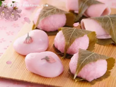 一大波旅行团靠近 拿好秘籍避开人潮去日本赏樱花